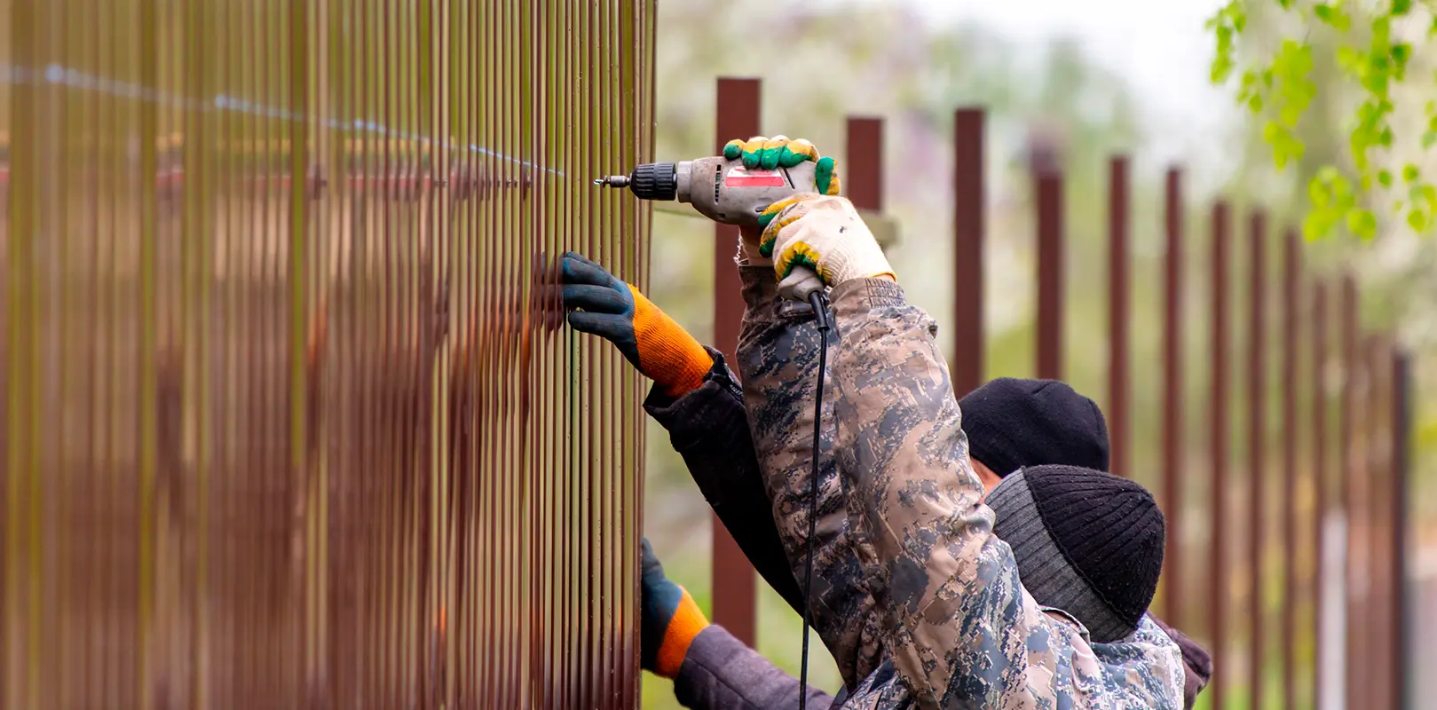 Fence maintenence